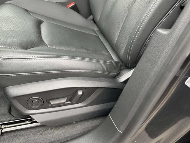 Used 2023 Audi Q8 Premium Plus w/ Premium Plus Package AWD/4WD image 23