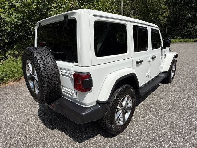 Used 2022 Jeep Wrangler Unlimited Sahara w/ LED Lighting Group AWD/4WD image 6