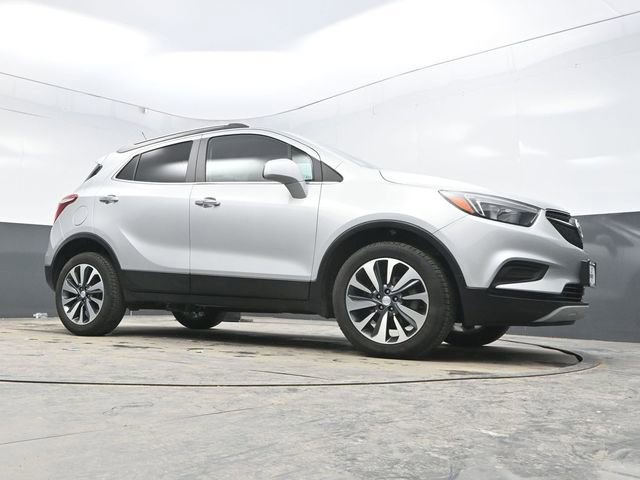 Used 2022 Buick Encore Preferred image 32