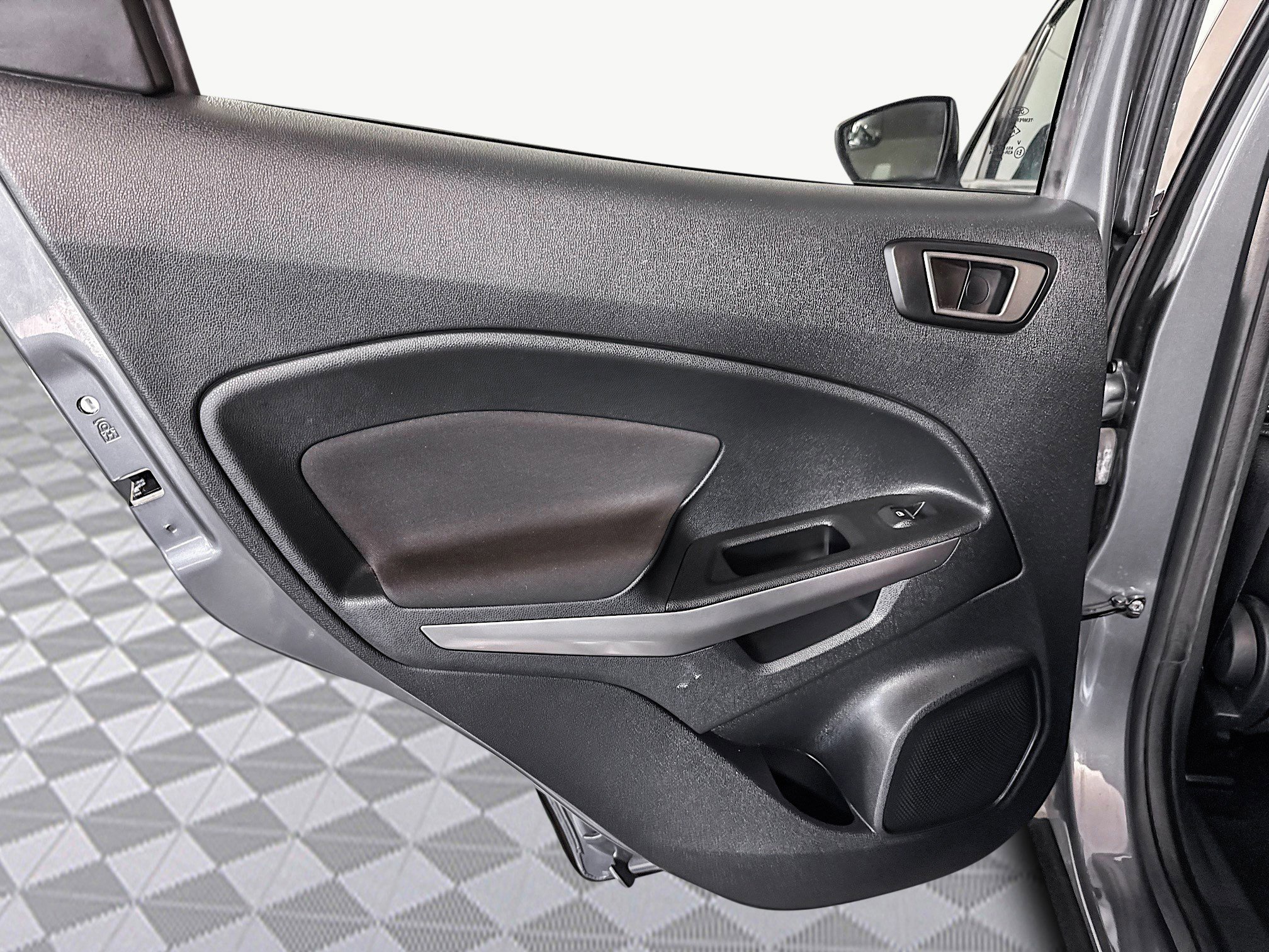 Used 2021 Ford EcoSport SE image 26