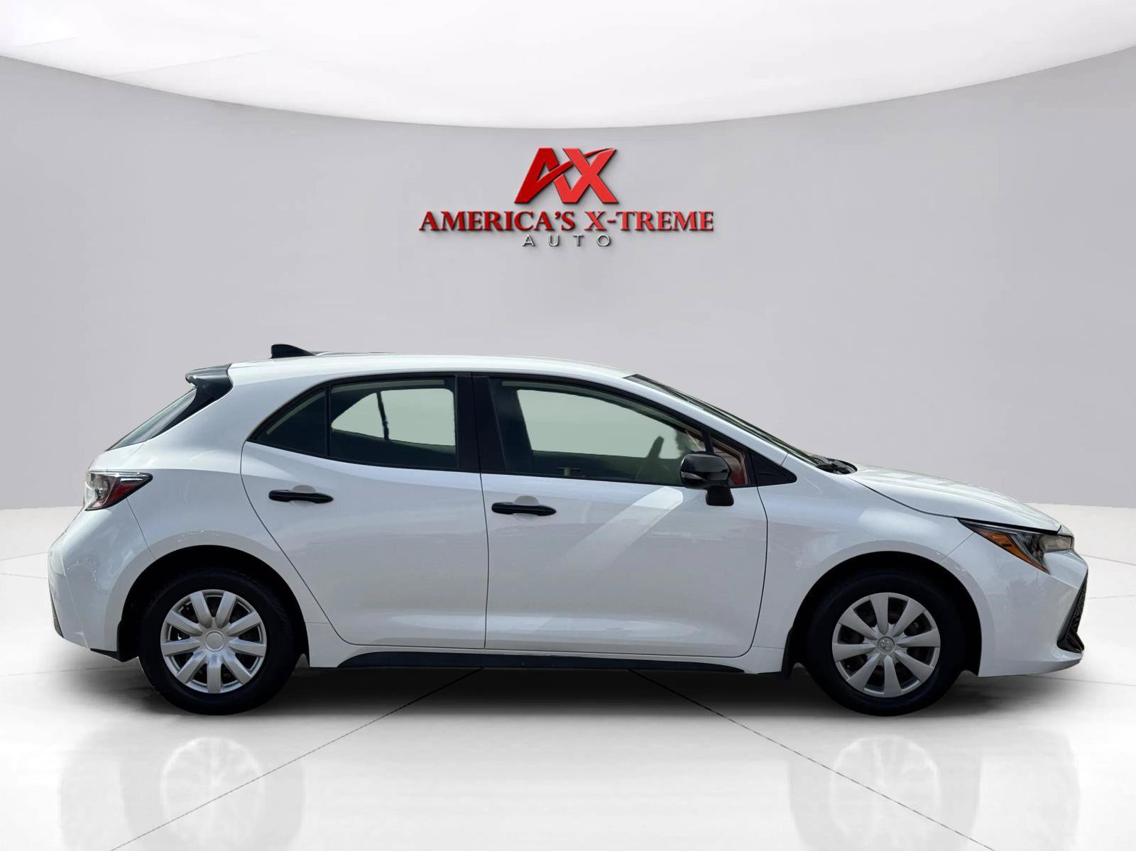Used 2022 Toyota Corolla SE FWD image 13