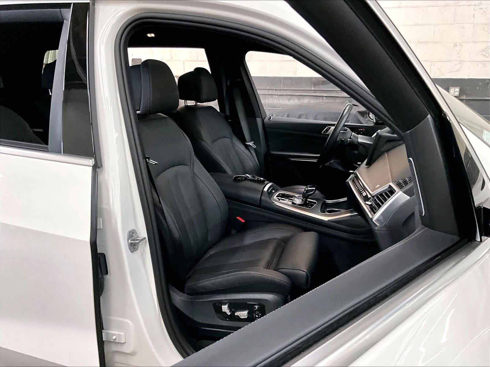 Used 2025 BMW ALPINA XB7 AWD/4WD image 10