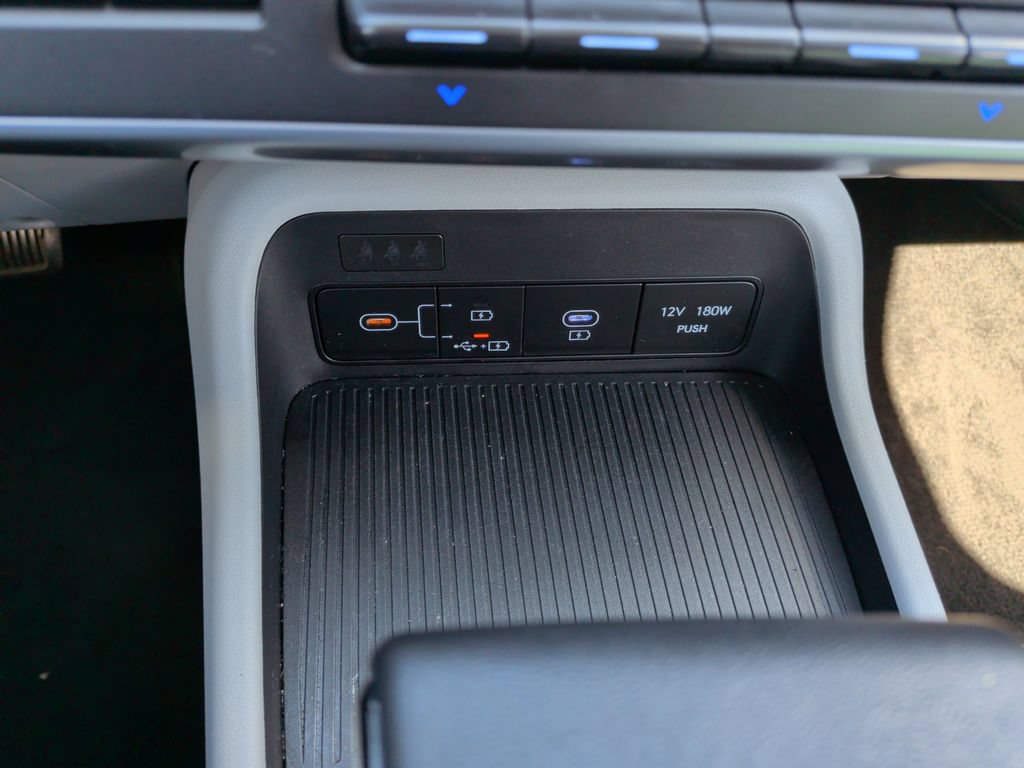 Used 2024 Hyundai Kona SEL AWD/4WD image 20