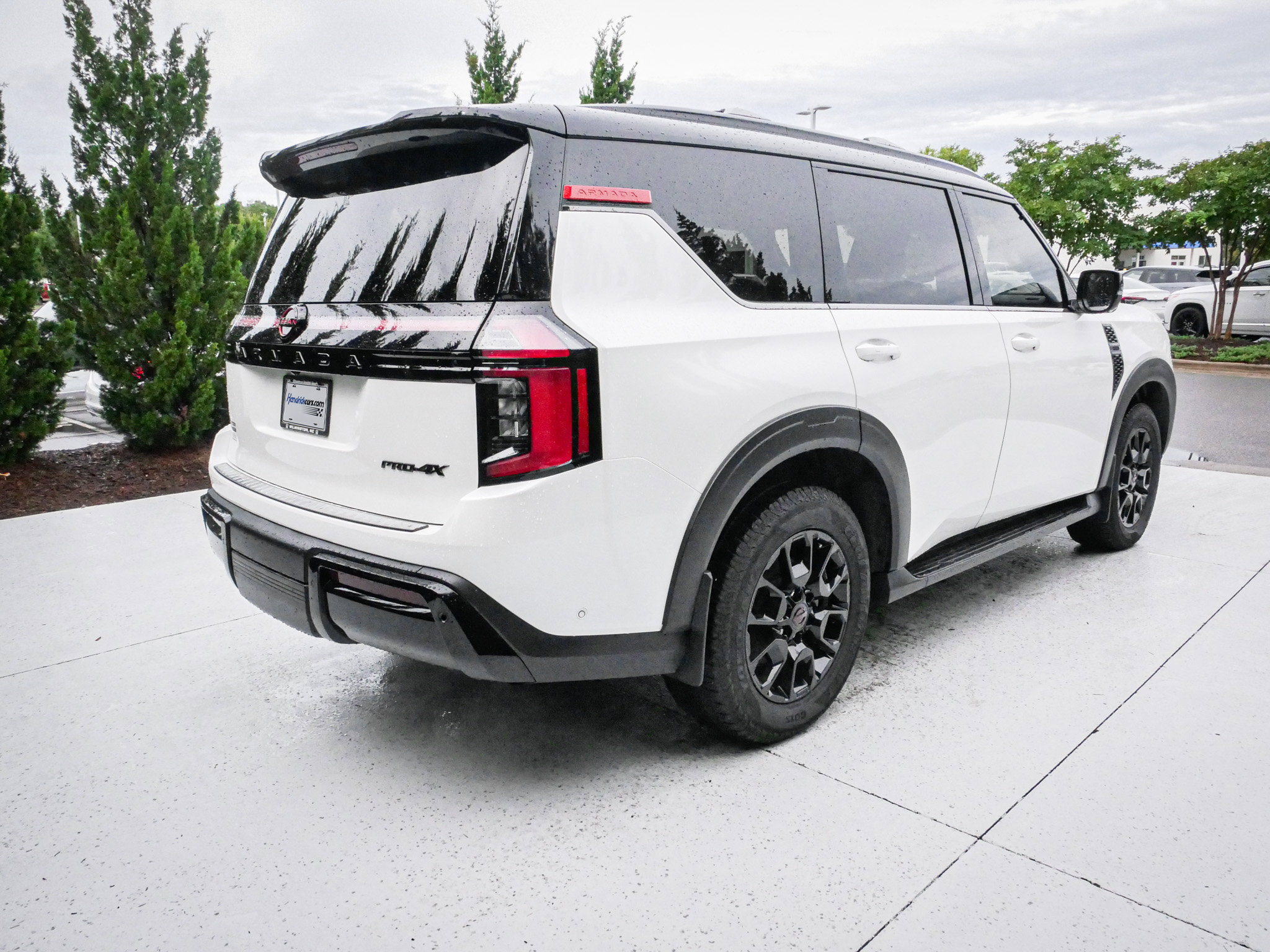 Used 2025 Nissan Armada PRO-4X AWD/4WD image 10