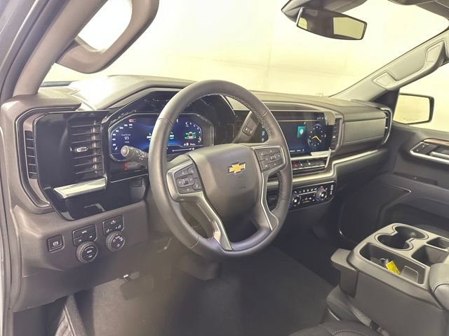 Used 2025 Chevrolet Silverado 1500 LT image 13