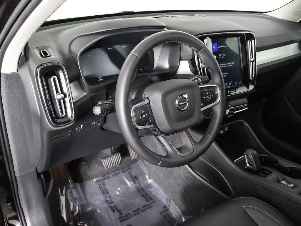 Used 2019 Volvo XC40 T5 Momentum AWD/4WD image 24