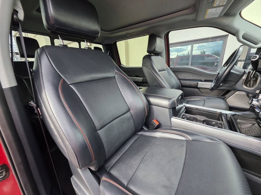 Used 2024 Ford F350 Lariat image 23