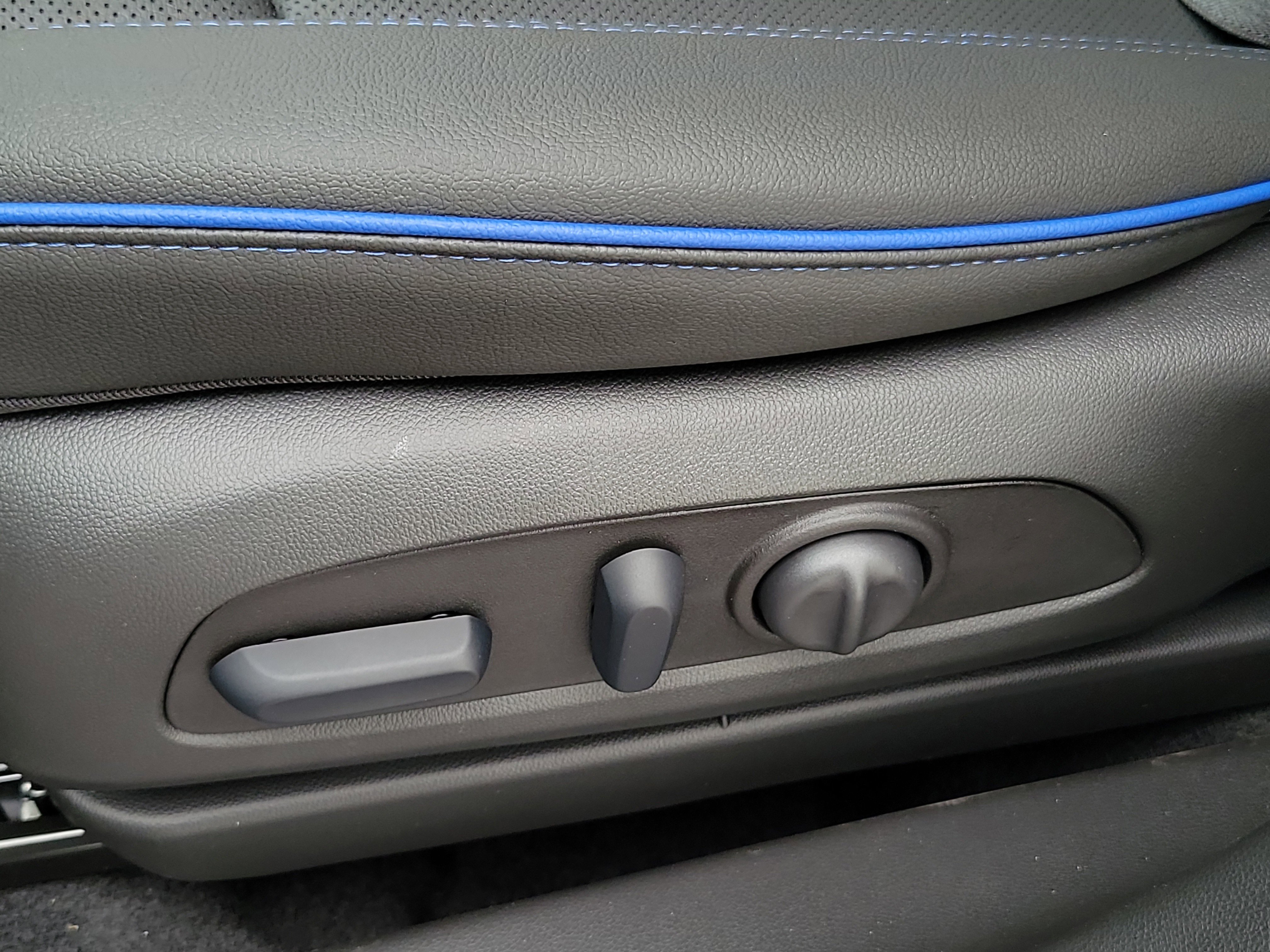 New 2026 Buick Encore GX Sport Touring w/ Advanced Technology Package image 23