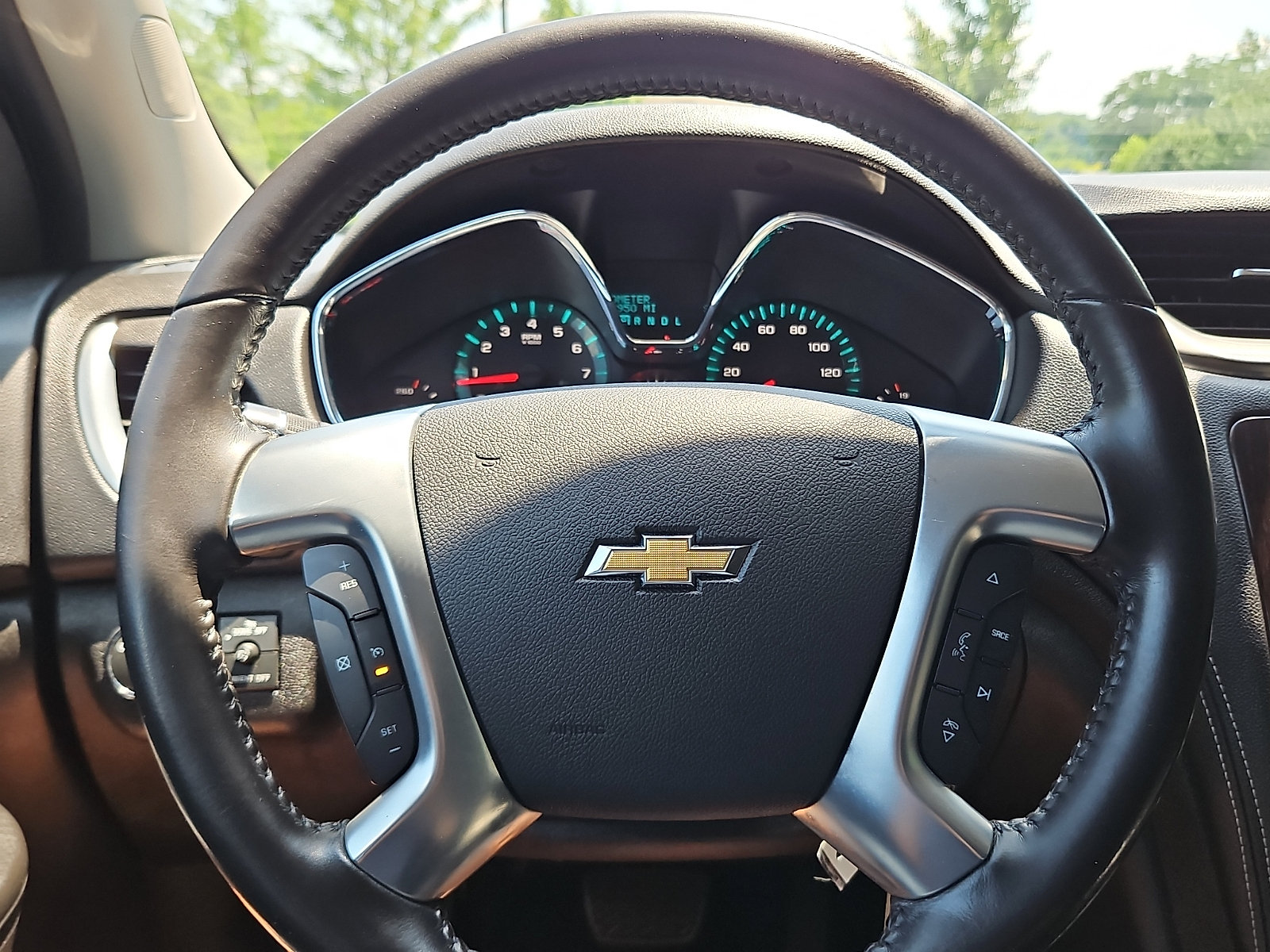 Used 2017 Chevrolet Traverse LT w/ Style and Technology Package FWD image 18