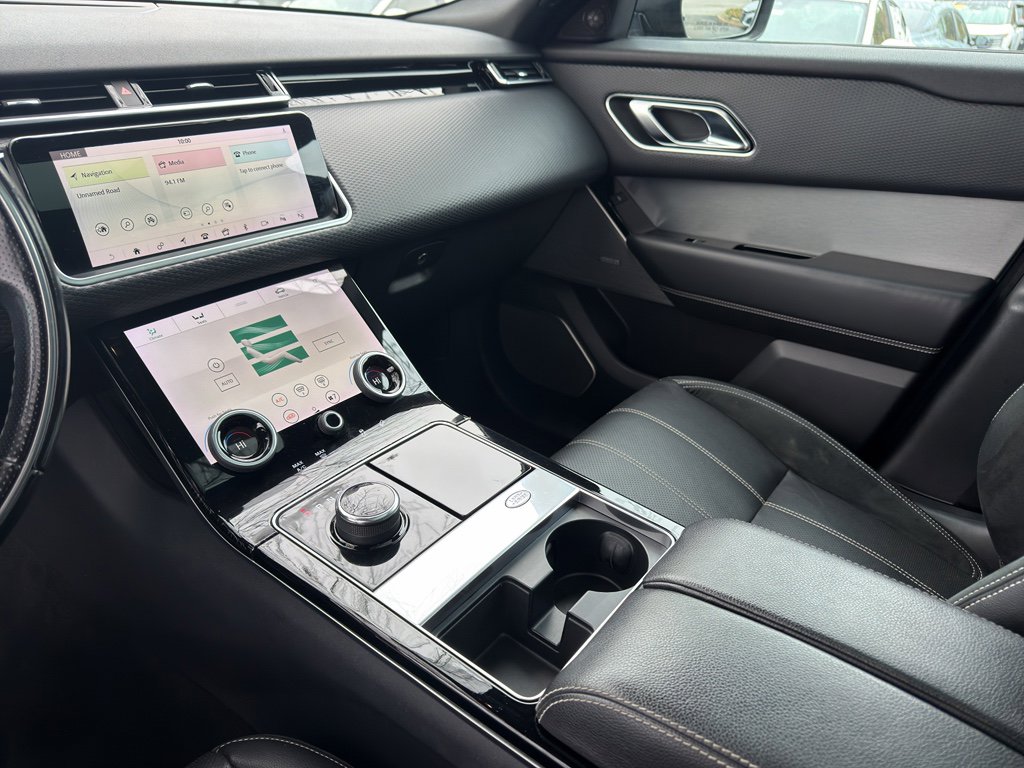 Used 2019 Land Rover Range Rover Velar R-Dynamic SE image 23