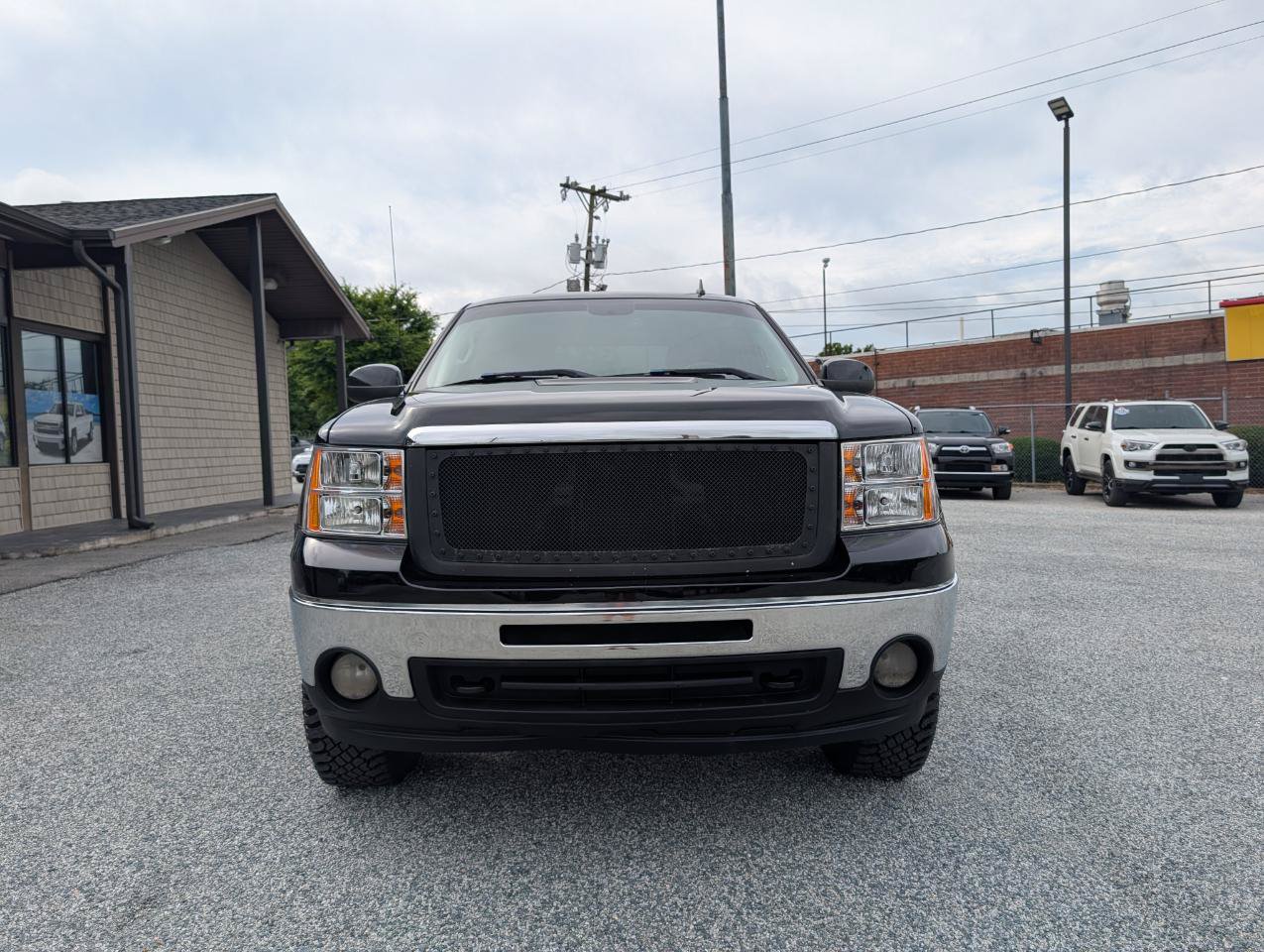 Used 2011 GMC Sierra 1500 SLT AWD/4WD image 2
