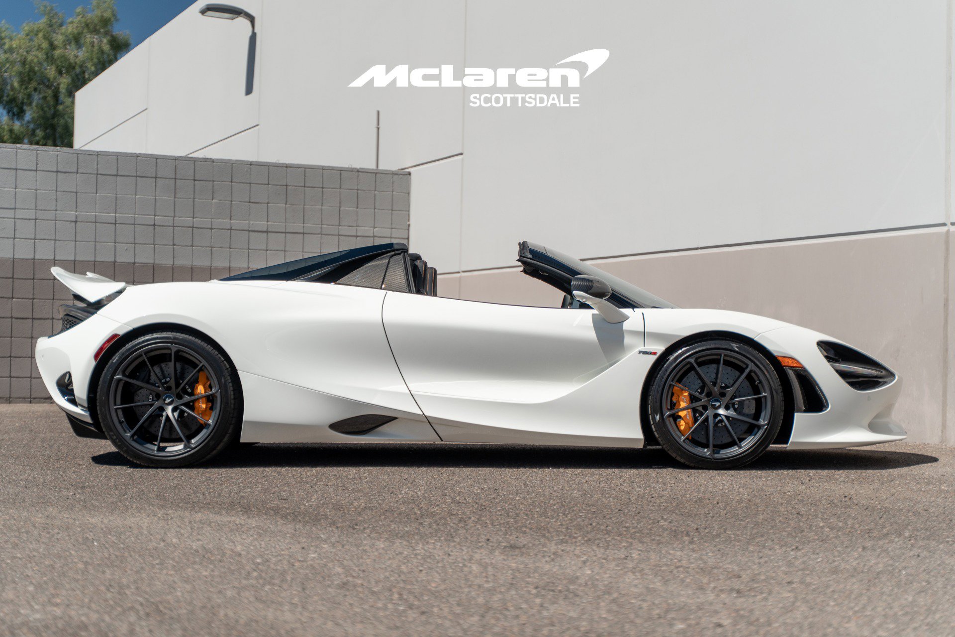 Used 2024 McLaren 750S PERFORMANCE image 8