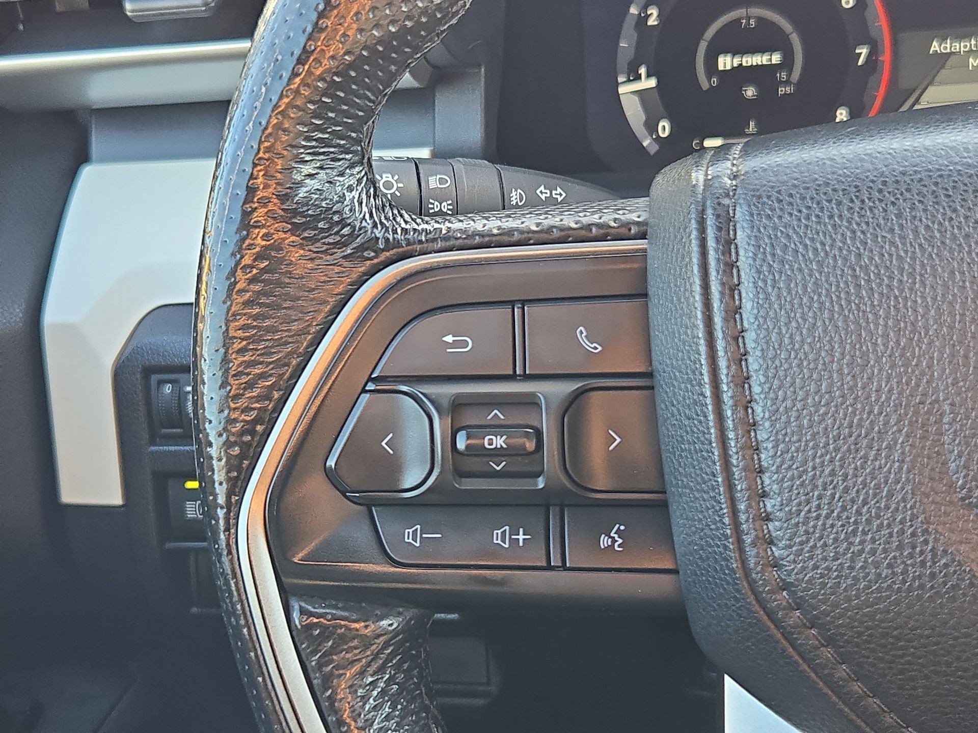 Used 2024 Toyota Tacoma TRD Off-Road image 17