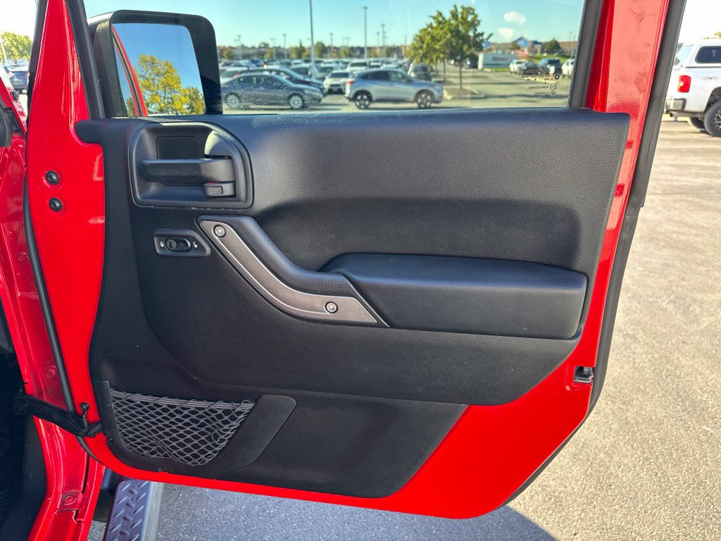 Used 2018 Jeep Wrangler Sport AWD/4WD image 31