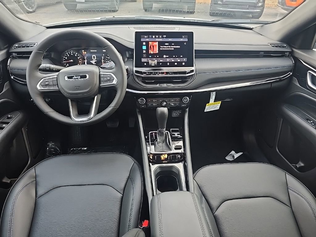 New 2026 Jeep Compass Limited image 17