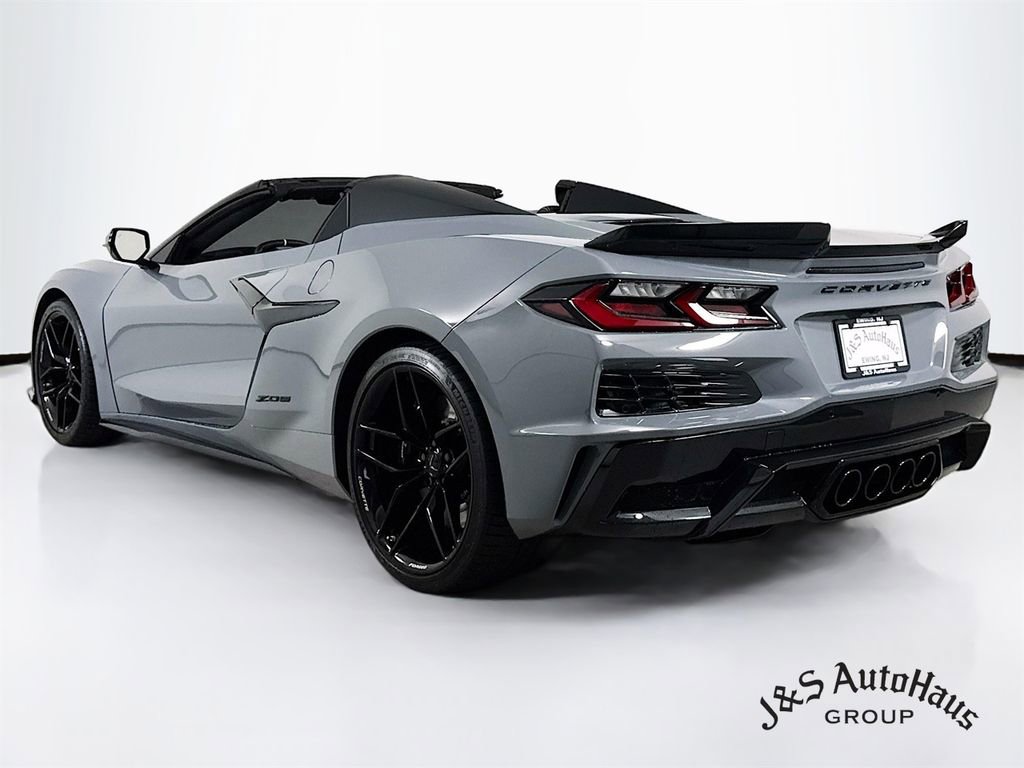 Used 2025 Chevrolet Corvette Z06 image 5