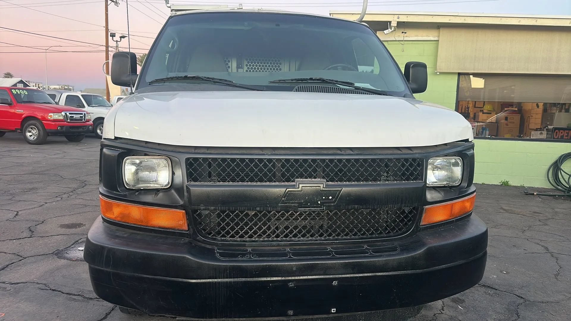 Used 2010 Chevrolet Express 2500 RWD image 12