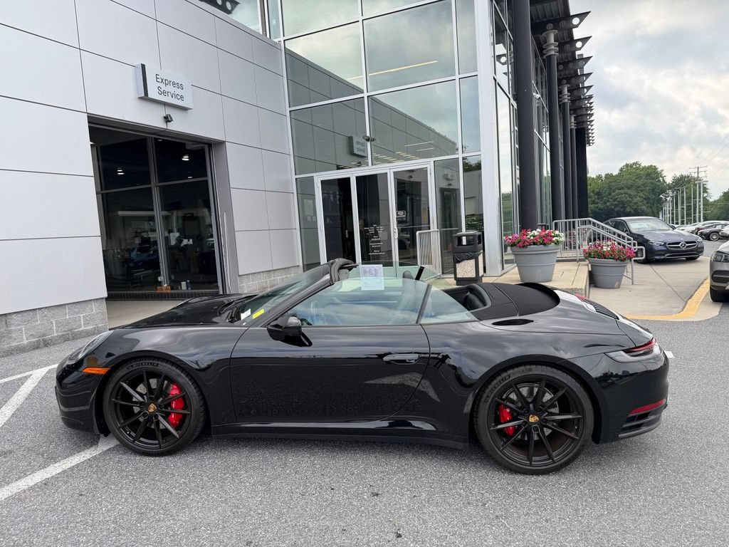 Used 2022 Porsche 911 Carrera 4S AWD/4WD image 13