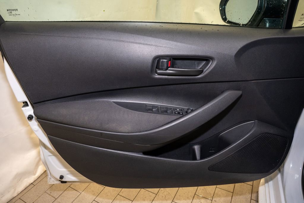 Used 2024 Toyota Corolla LE image 11