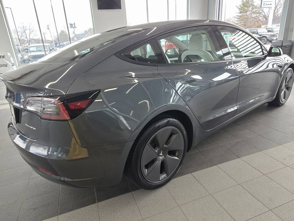 Used 2022 Tesla Model 3 Long Range image 16