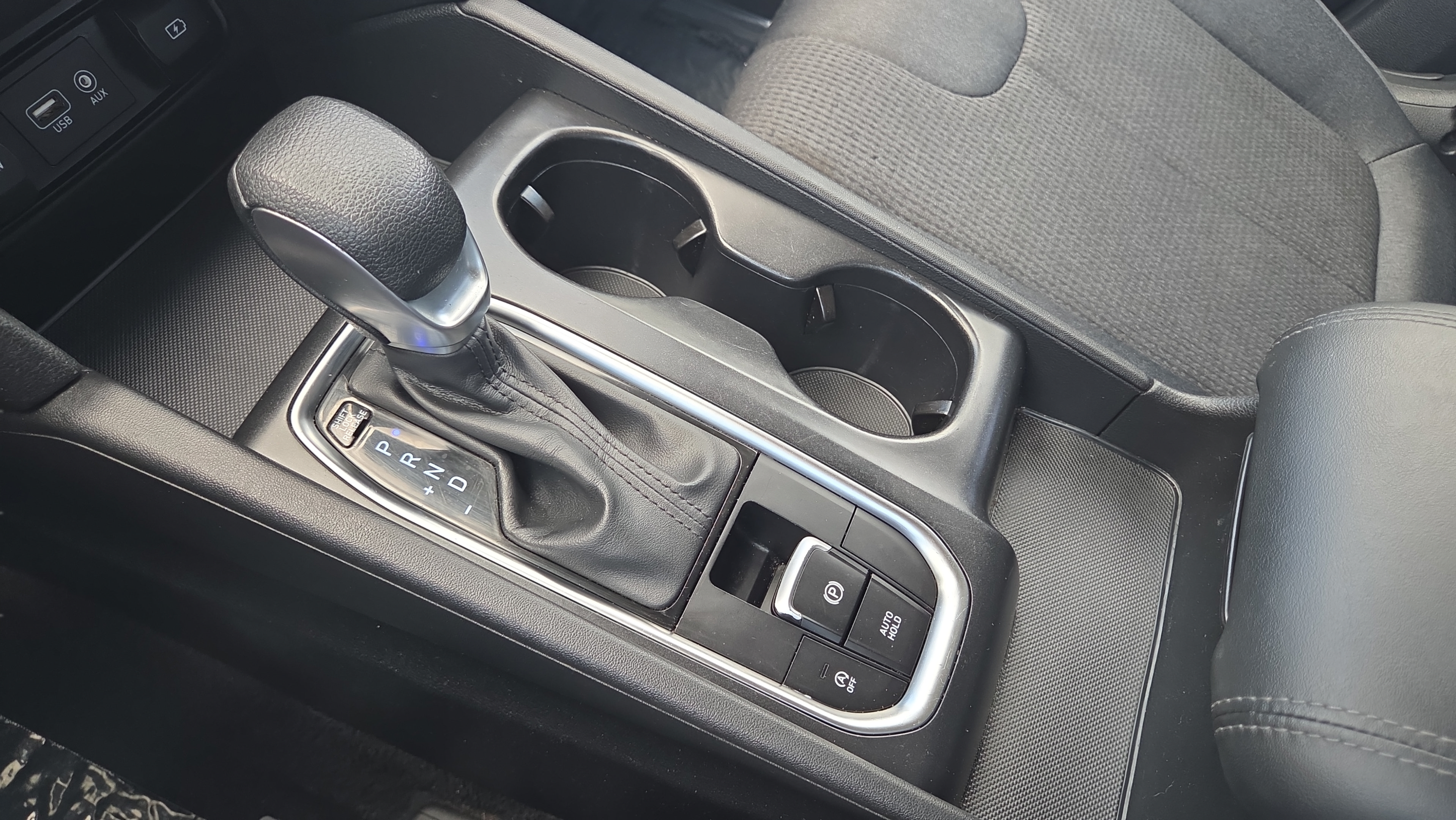 Used 2019 Hyundai Santa Fe SE FWD image 31