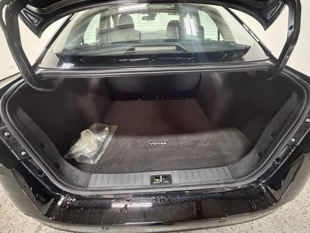 Used 2024 Nissan Versa SV FWD image 10