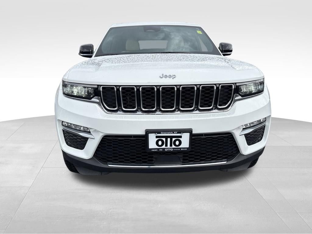 Used 2023 Jeep Grand Cherokee Limited image 2