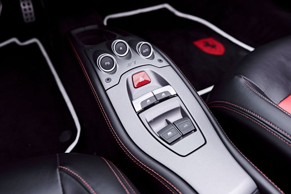 Used 2014 Ferrari 458 Spider RWD image 83