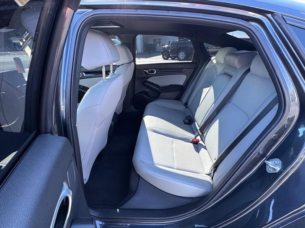 Used 2025 Honda Civic Sport image 11