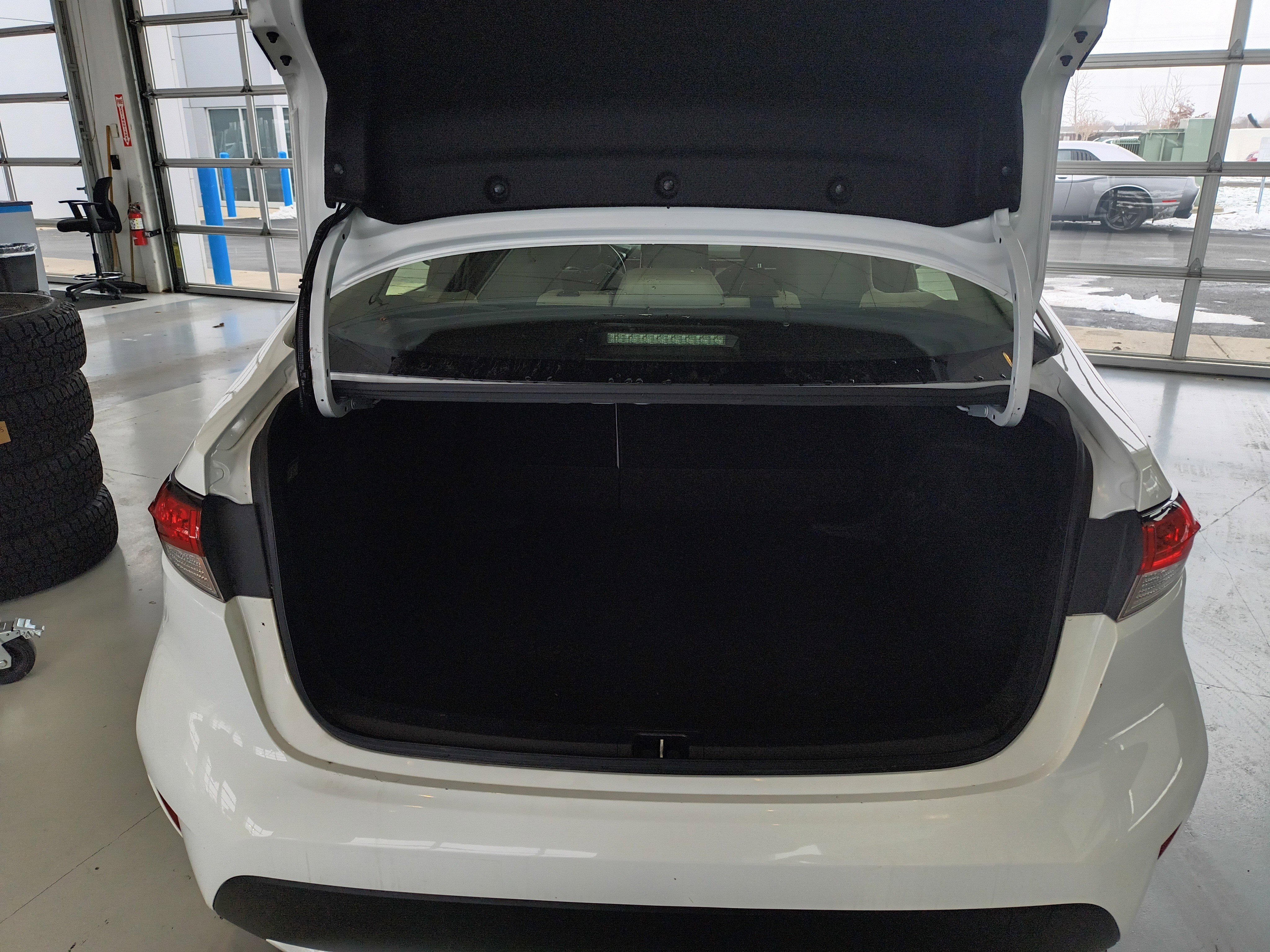 Used 2022 Toyota Corolla LE image 7