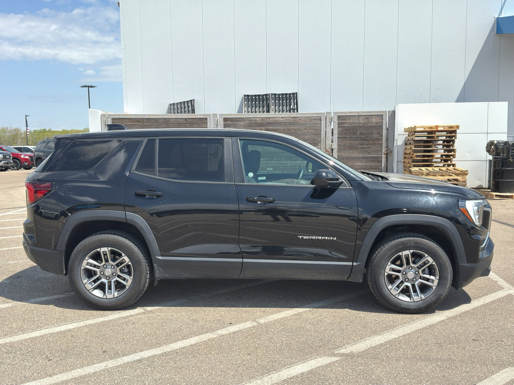 Used 2025 GMC Terrain Elevation AWD/4WD image 7