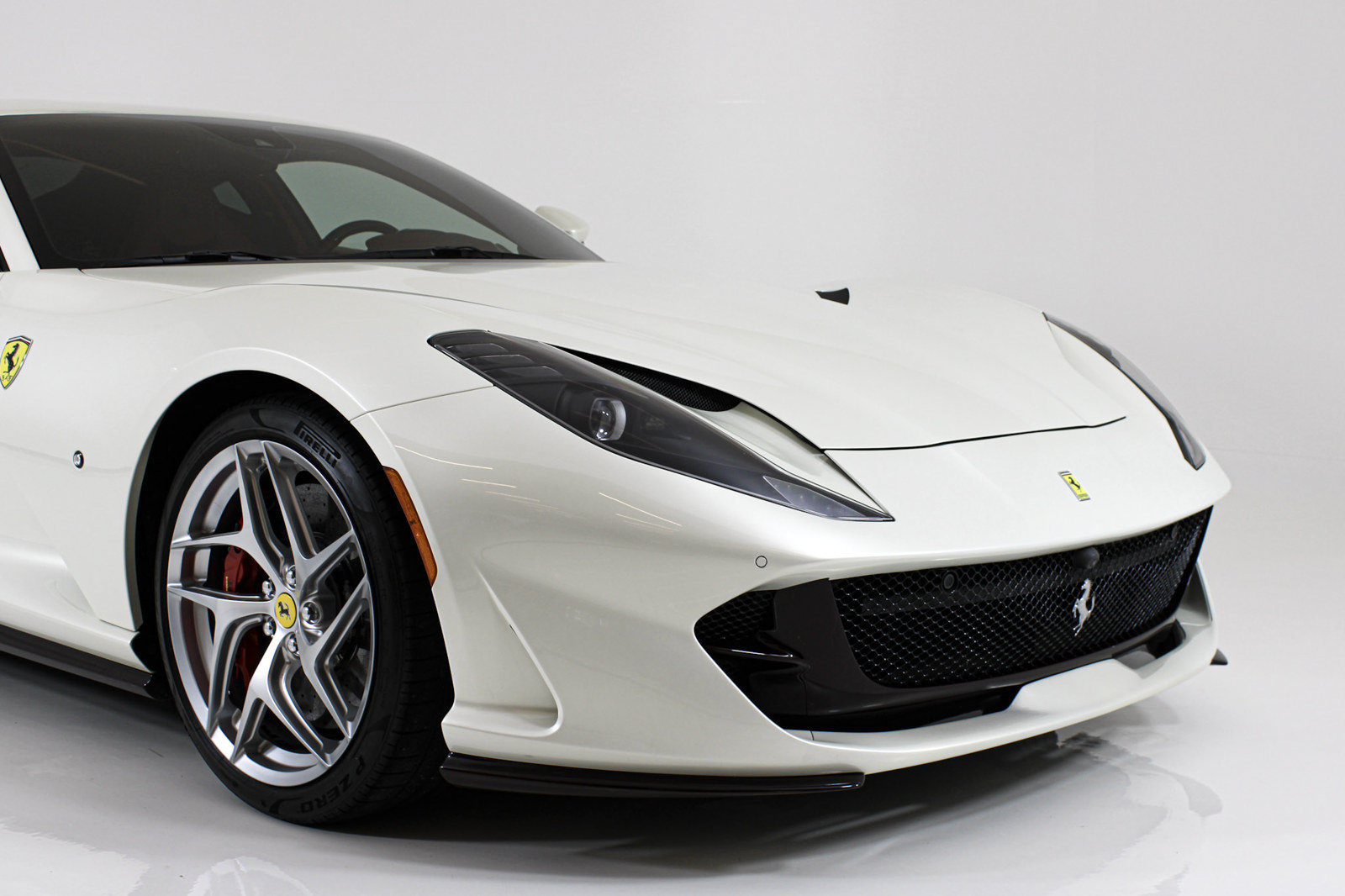 Certified 2020 Ferrari 812 Superfast RWD image 9