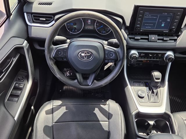 Used 2021 Toyota RAV4 LE AWD/4WD image 15