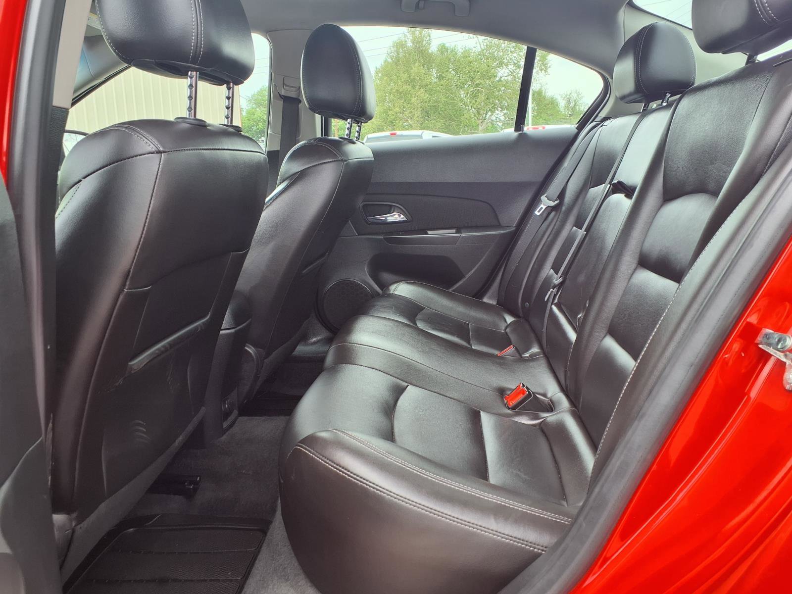 Used 2015 Chevrolet Cruze LT FWD image 14