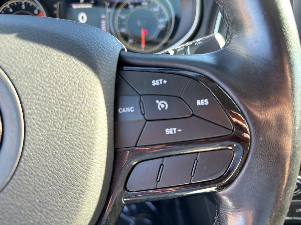 Used 2021 Jeep Cherokee Latitude Plus image 18