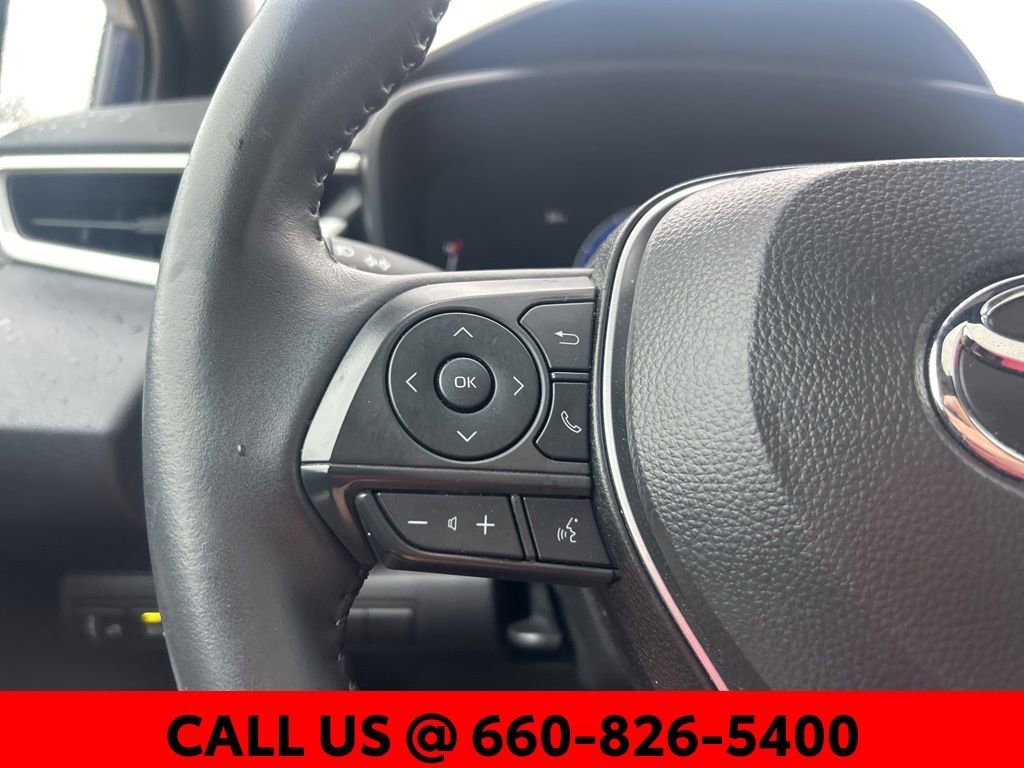 Used 2025 Toyota Corolla SE w/ SE Premium Package image 19