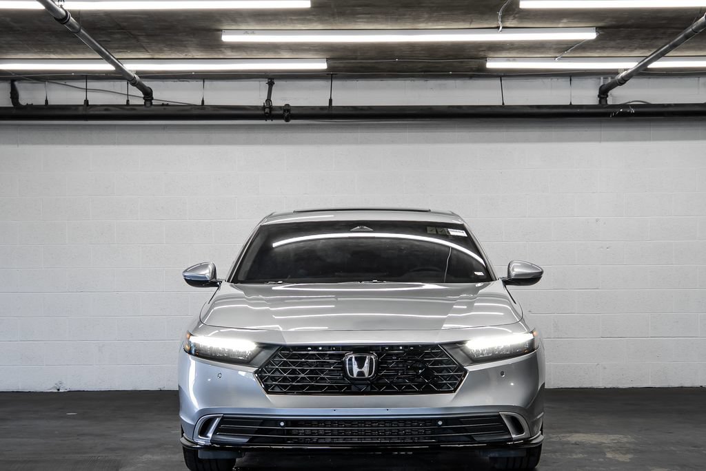 Used 2024 Honda Accord Touring image 8