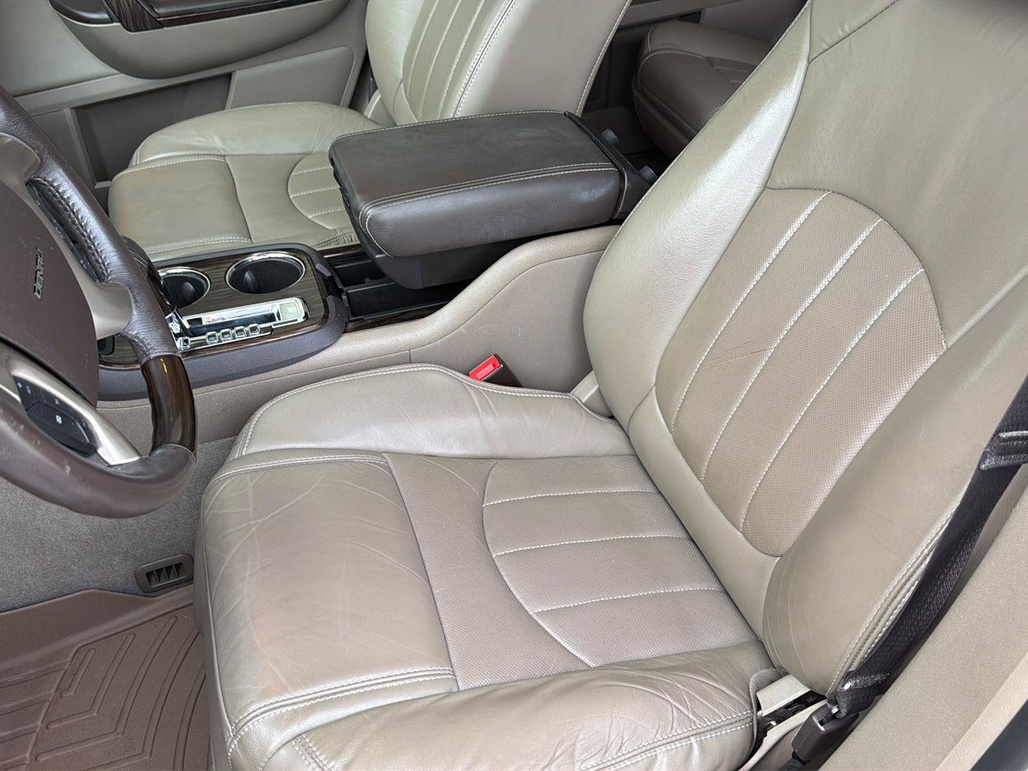 Used 2014 GMC Acadia Denali FWD image 30