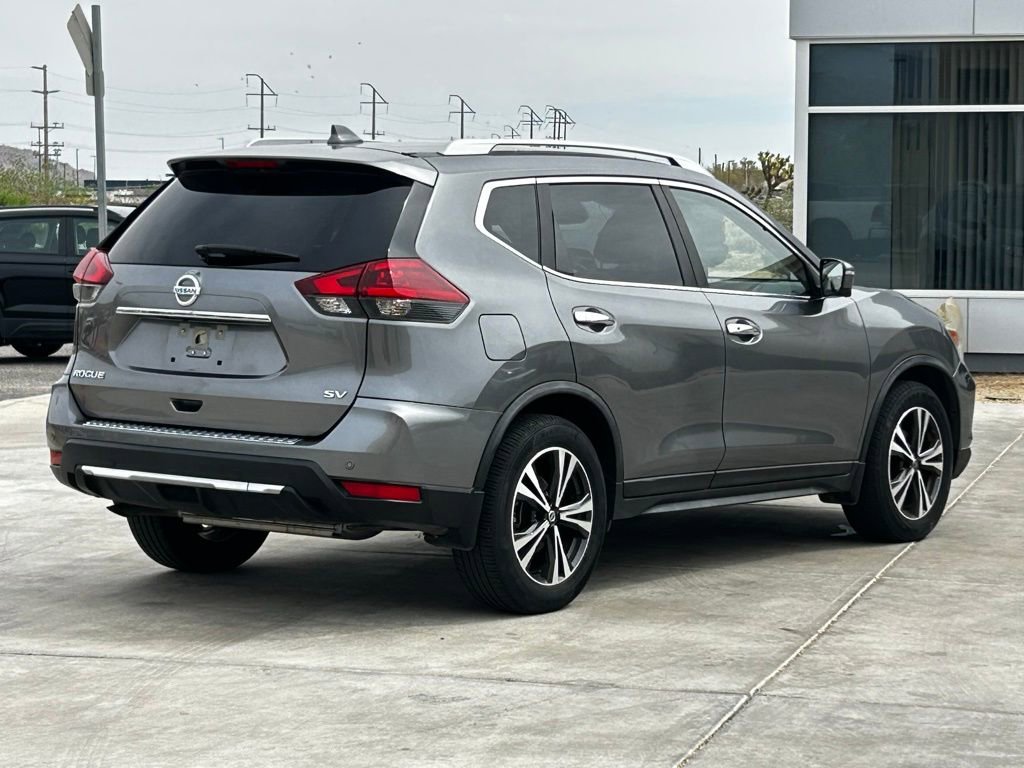 Used 2019 Nissan Rogue SV w/ Premium Package image 7