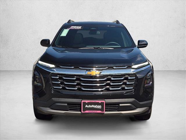 Used 2026 Chevrolet Equinox LT FWD image 2
