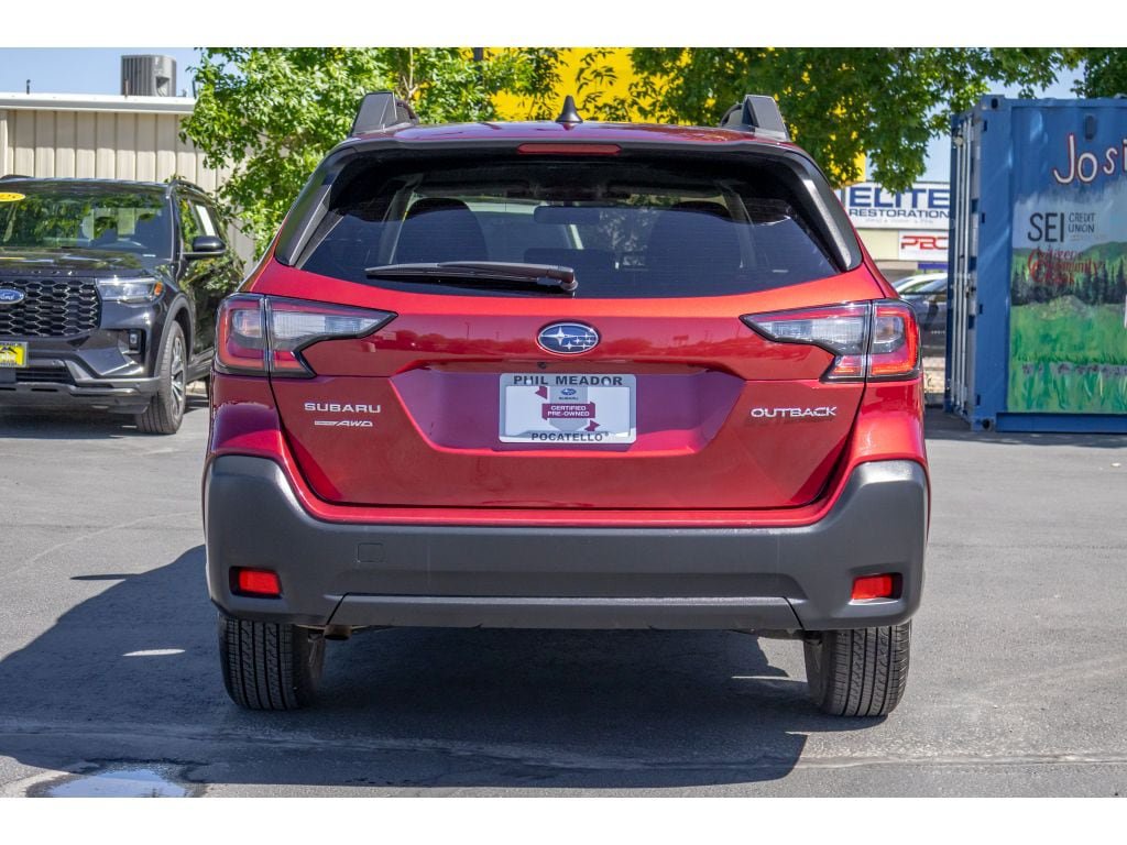 Used 2025 Subaru Outback Premium AWD/4WD image 4