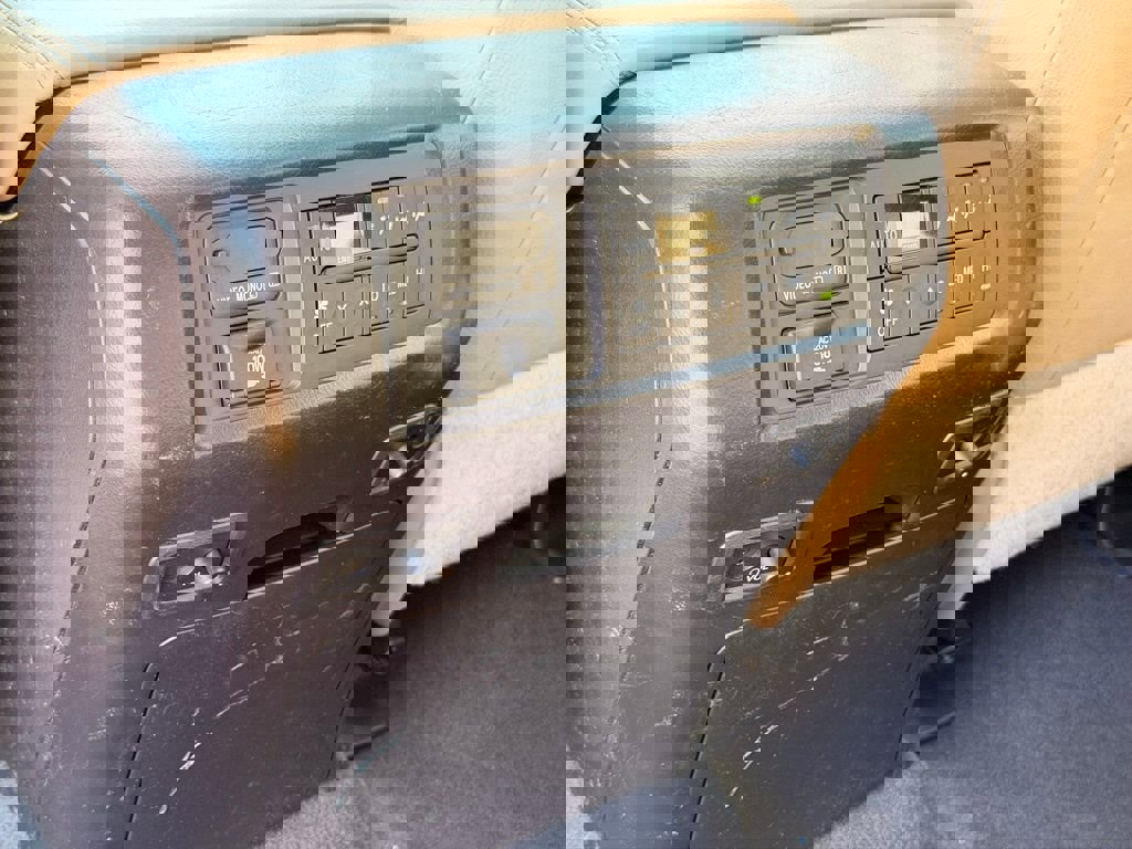 Used 2021 Toyota Sequoia Platinum AWD/4WD image 21