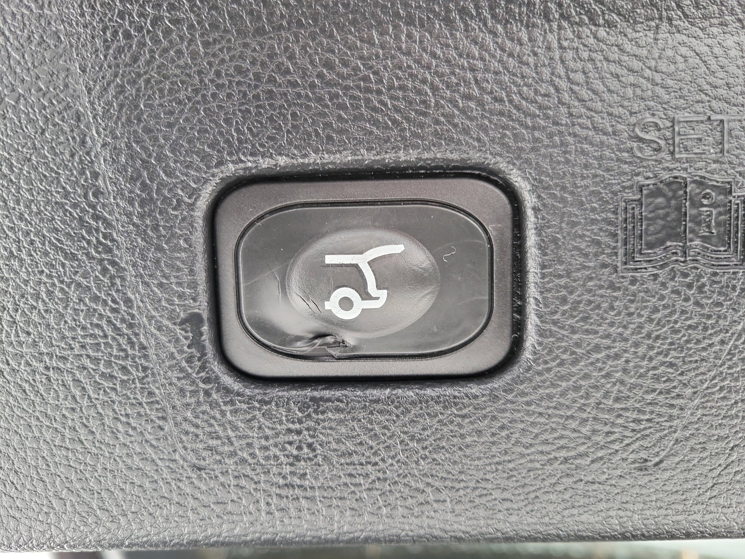 Used 2024 Ford Edge SEL w/ Convenience Package image 10