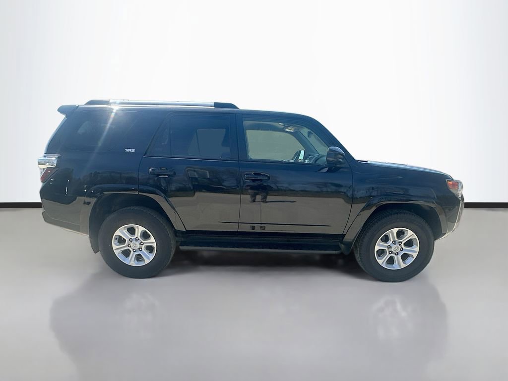 Used 2024 Toyota 4Runner SR5 AWD/4WD image 9