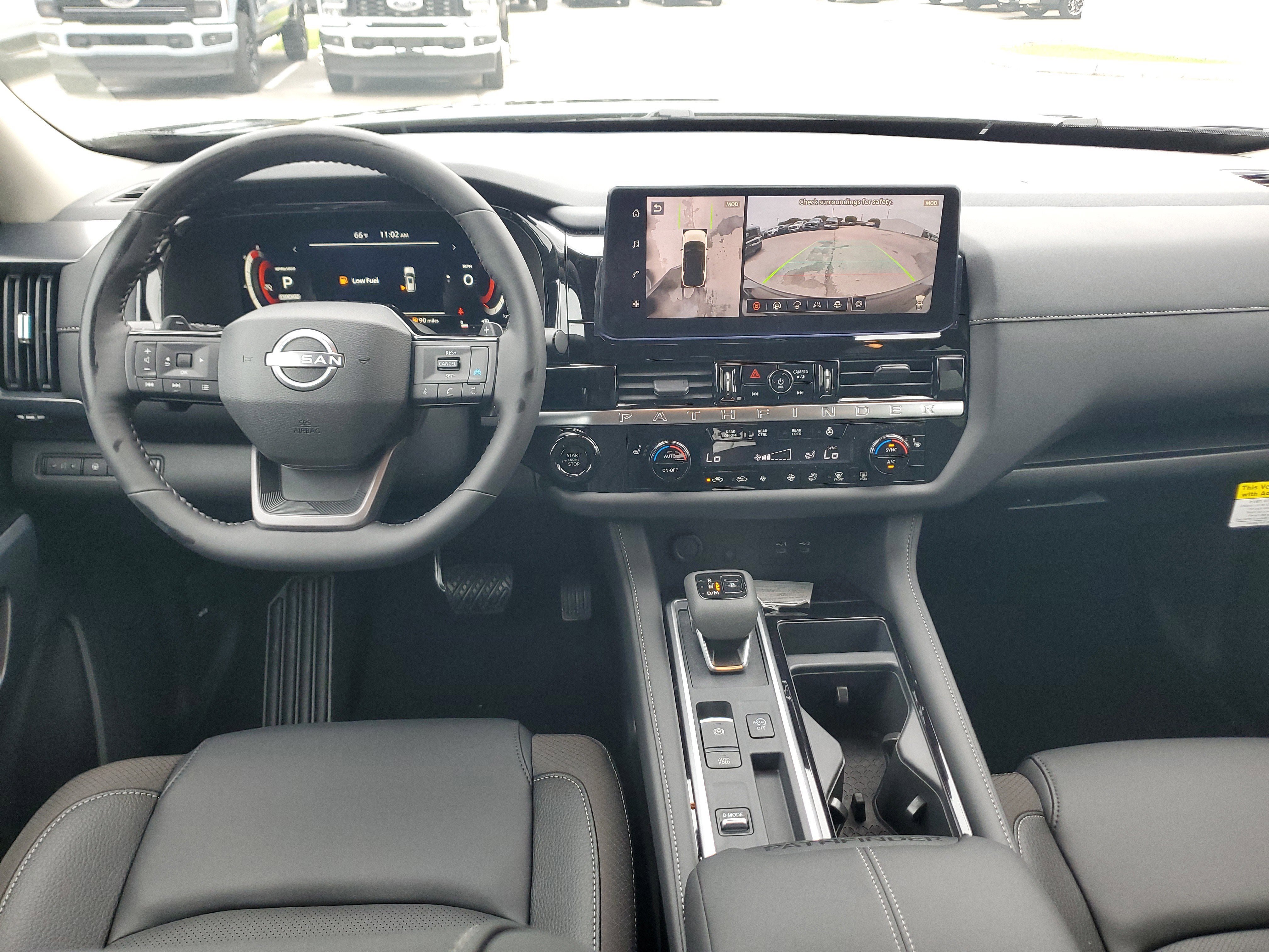 New 2026 Nissan Pathfinder SL image 14