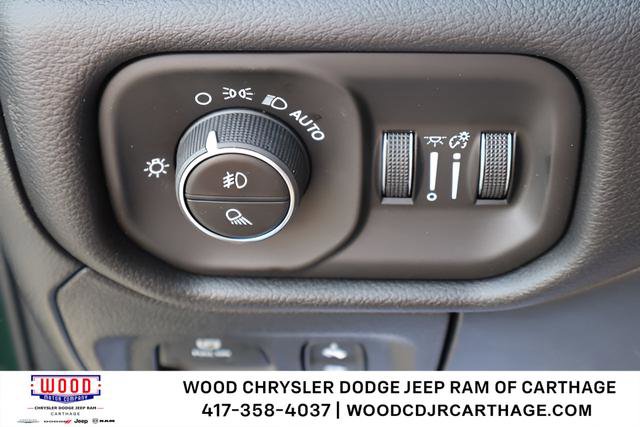 New 2026 RAM 1500 4x4 Crew Cab image 19