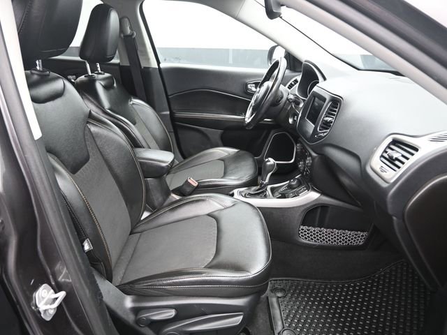 Used 2020 Jeep Compass Latitude w/ Cold Weather Group image 10