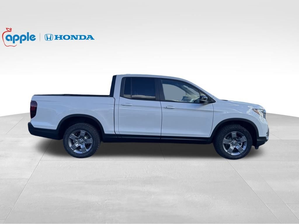 Used 2025 Honda Ridgeline TrailSport image 4