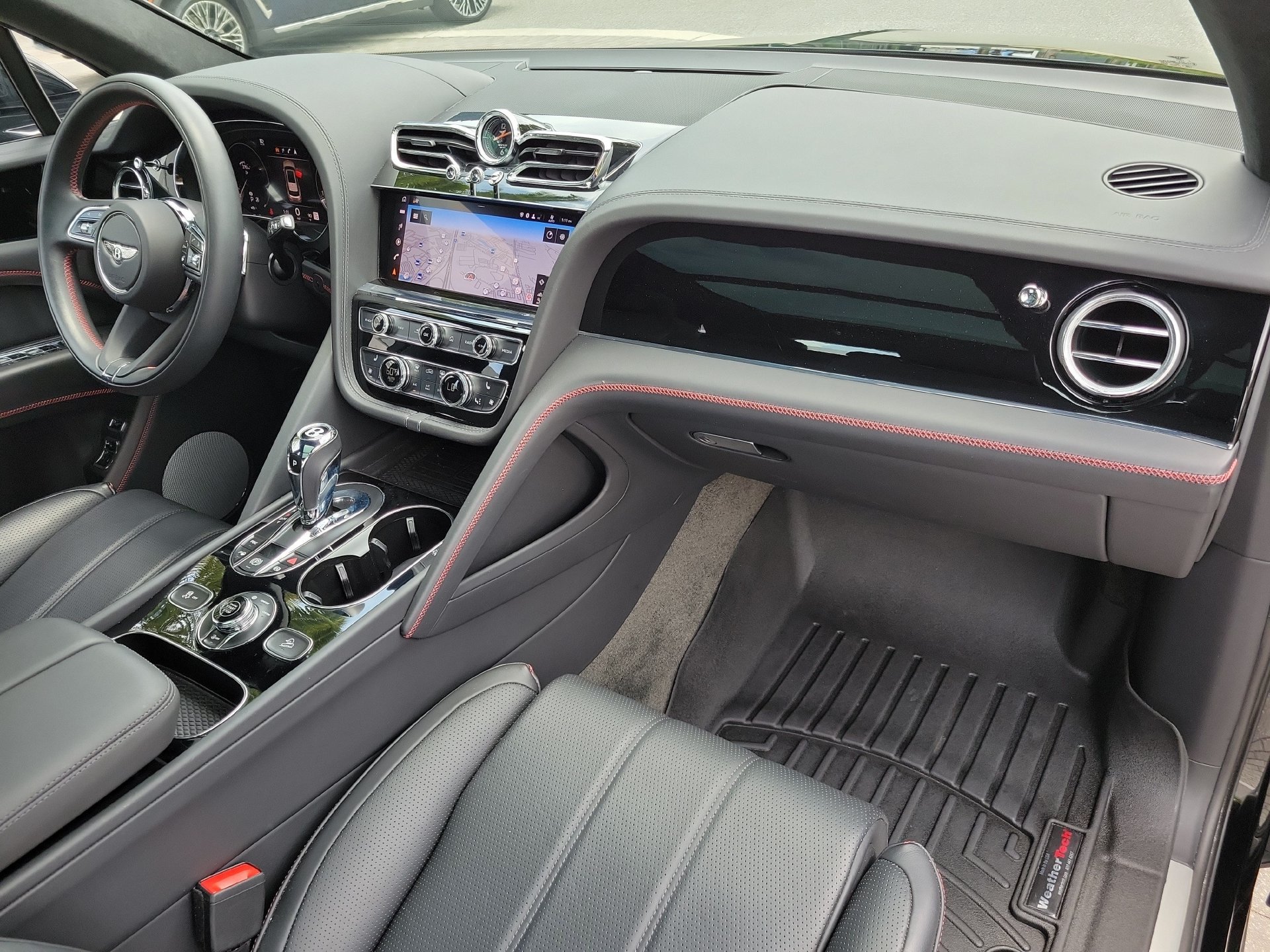 Certified 2023 Bentley Bentayga AWD/4WD image 9