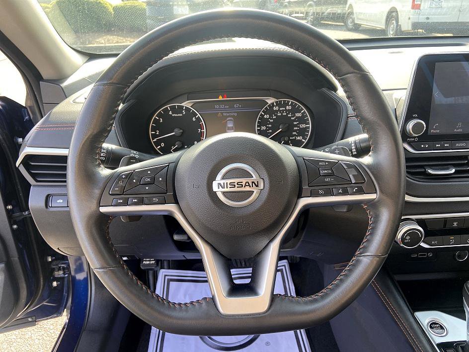 Certified 2022 Nissan Altima 2.5 SR image 13